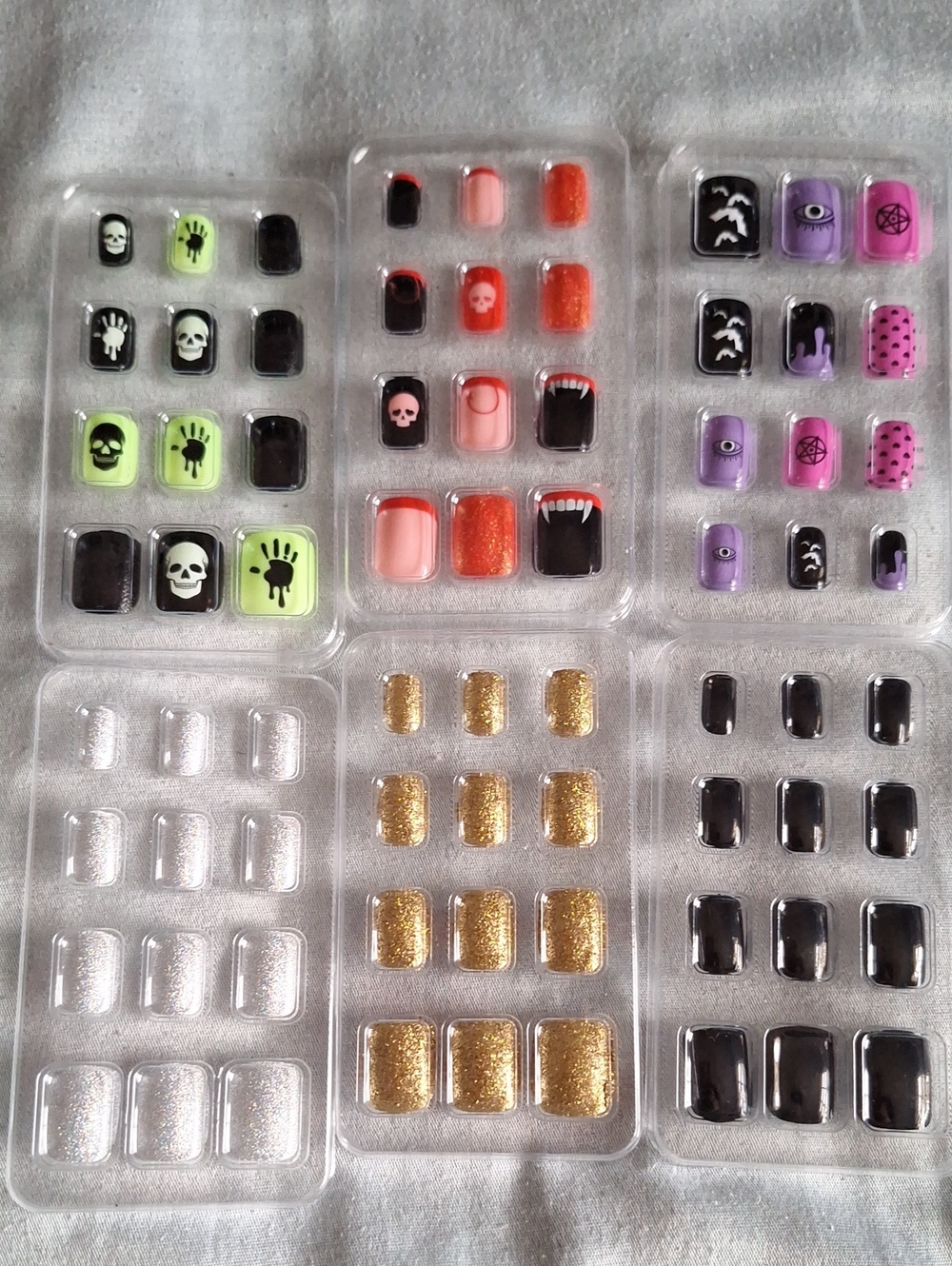 72 New Short Spooky Halloween Fall Nails